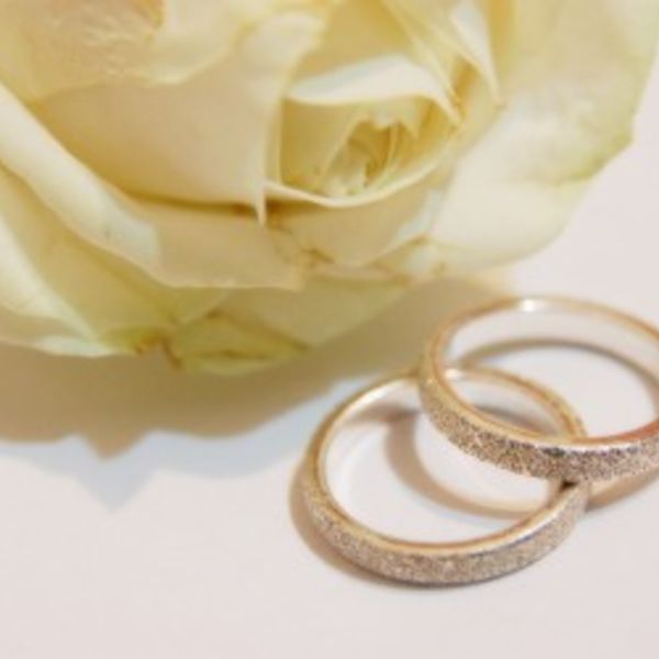 鹿児島でブライダル向けのパーソナルカラー診断を行っております