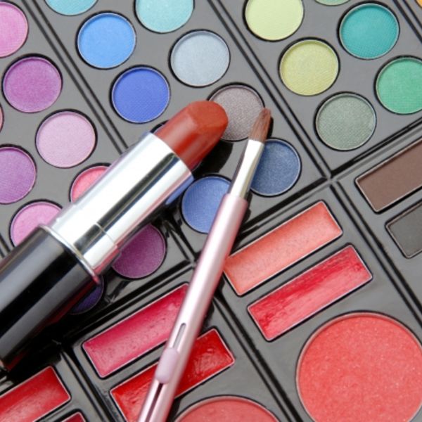 鹿児島でパーソナルカラーに特化したメイクアップを学べます